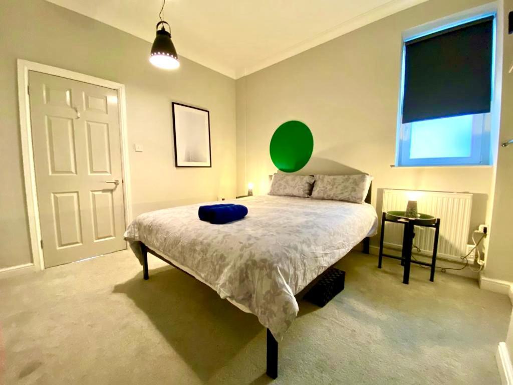 Victoria House By Switchback Stays Cardiff Eksteriør bilde